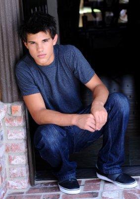 Taylor-Lautner-1242547202 - poze  twilight