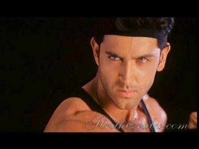 hrithik_roshan (136); Actor indian ce a devenit peste noapte un super star, din cauza filmului de succes "Kaho Naa... Pyaa
