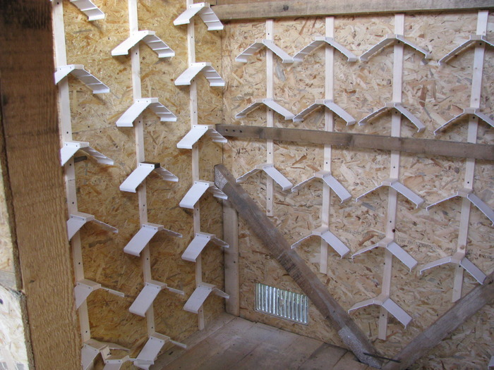 Locatia; Locatia
puilor
