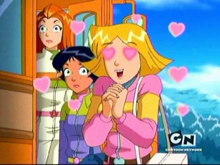 clover indragostita - totally spies