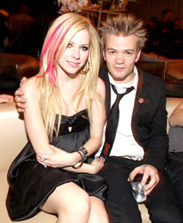 avril-lavigne-1140 - AvRiL LaViGnE si Deryck Whibley