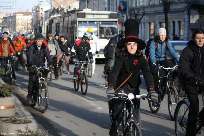 IMG_1237 - 2009-02-28 Critical Mass