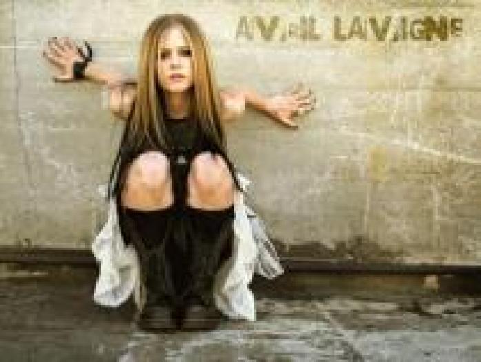 HOHLURHSQDAYPJDPLEJ - avril lavigne