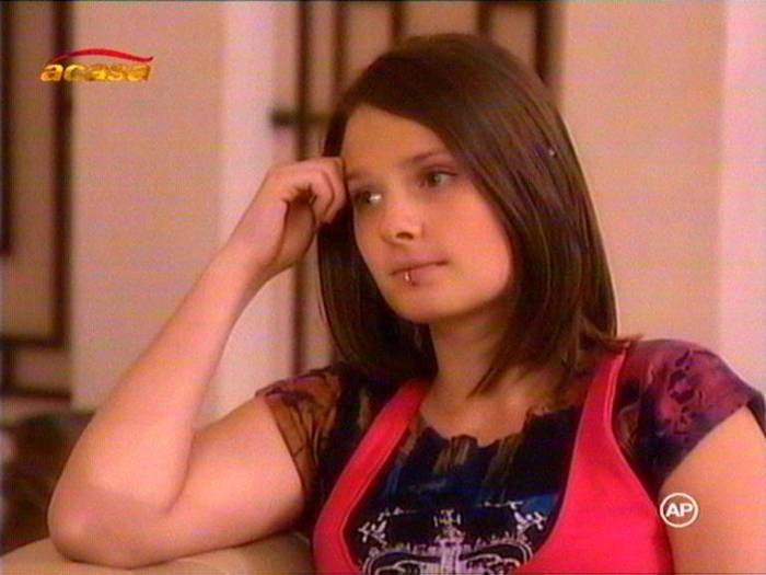 Image0506-2109TV159 - Adyna Galupa