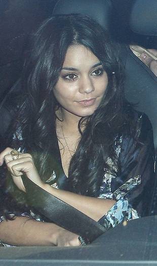 2zg9a45 - poze vanessa hudgens