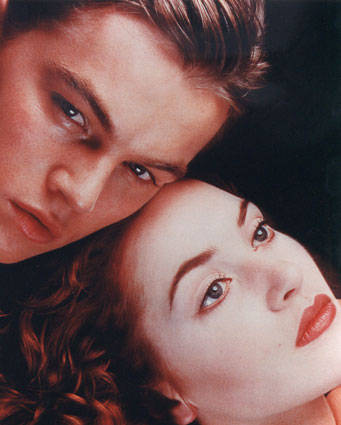 30385~Leonardo-DiCaprio-and-Kate-Winslet-Posters[1] - TITANIC