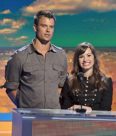 9pp5kg - demi lovato