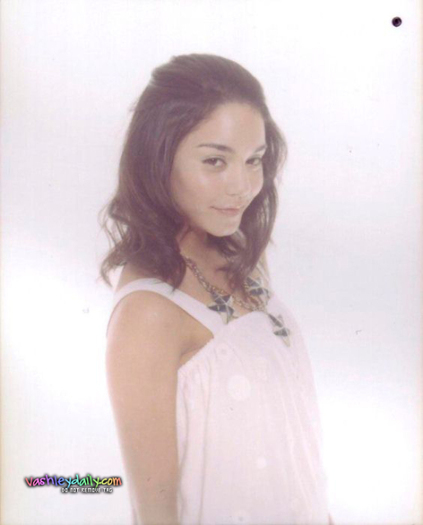 2s9r3up - Vanessa Hudgens Sedinta foto