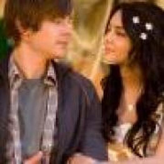 FWNAEURFDLQLBCBGCCF[1]