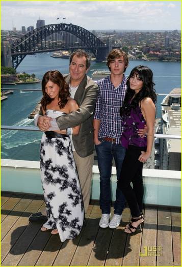 zac_efron_1226502668 - high school musical toate pozele