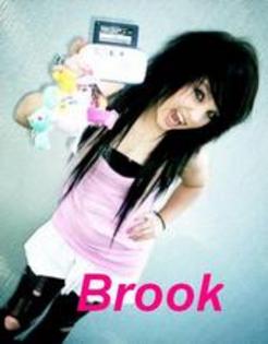 m_40e285c0f5f7451d8407783529b663bb - brokelle bones