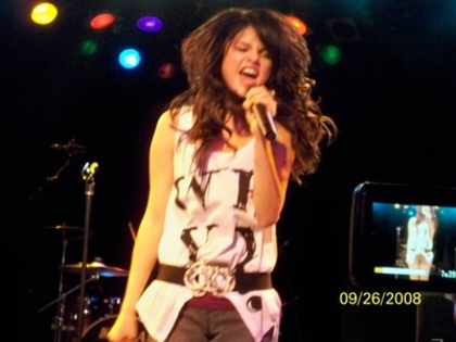 normal_026 - Selena Performance