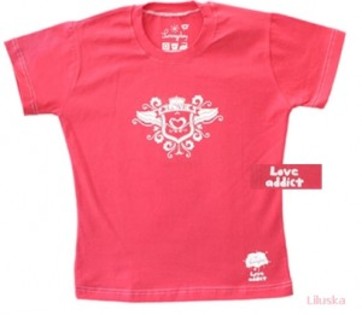tricou-roz-300x261