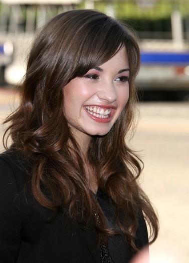 City+Hope+Benefit+Concert+Miley+Cyrus+Jonas+0kGfwkkI1LAl - 0-Demi Lovato-0