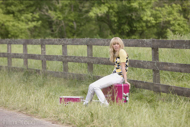 l_19977 - Hannah Montana filmul 2009