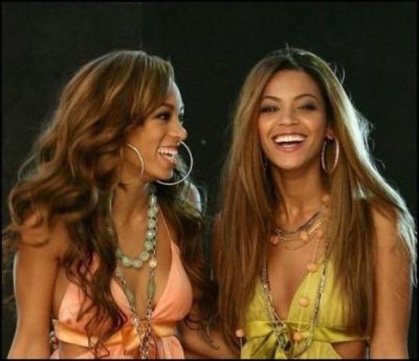 beyonce%20and%20solange.thumbnail[1]