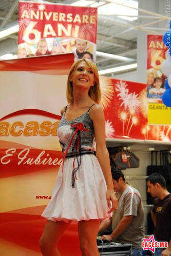 b53d8fd4_0060006363145_00_600