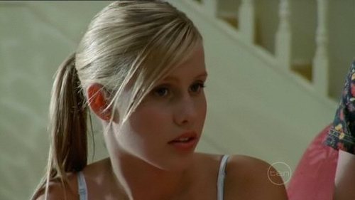 i225637388_11097_2 - Claire Holt