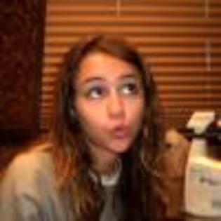 5nf4jJ598075-01 - multe poze miley