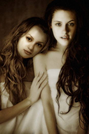 bellaandnessie[1]