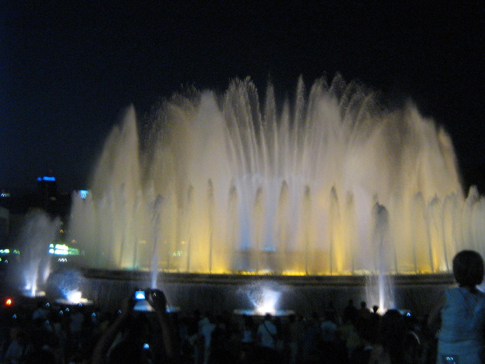 31 Barcelona Magic Fountain