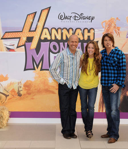 Hannah Montana Movie Madrid Photocall HGsMy6OsuKVl