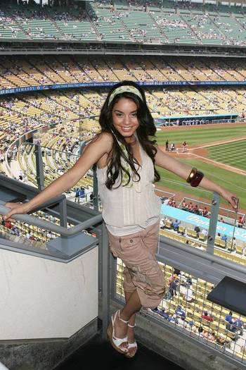 vanessaannehudgensdotnenh3