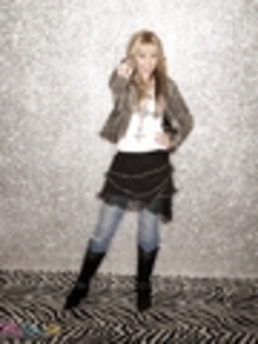 Hannah-Montana-Season-1-Promotional-Photos-HQ-3-hannah-montana-8435125-90-120