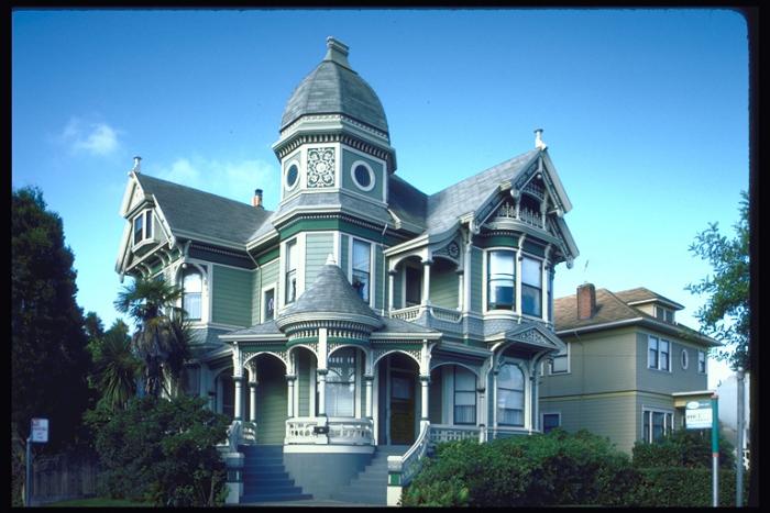 320000 - Victorian houses