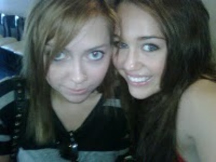 miley and sister
