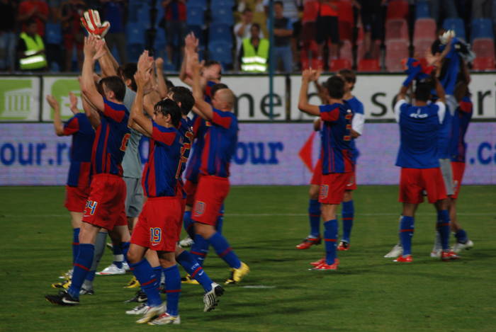 STEAUA-ujpest 169 - STEAUA