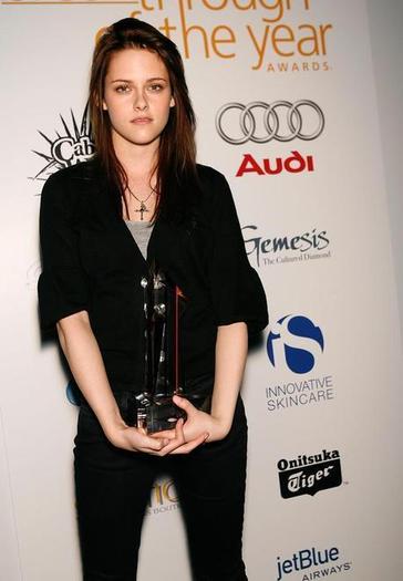 Kristen_Stewart_1241610529_3 - Kristen Steward