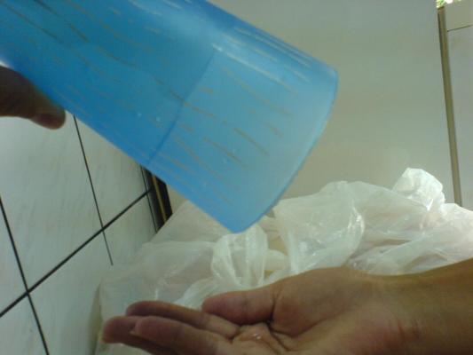 se vede apa care nu curge