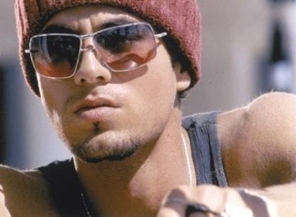 6919_1195276173065_1563288886_30515973_2209489_n - enrique iglesias