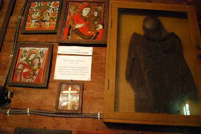 Mm 608; camasa de zale a lui Pintea Viteazul
