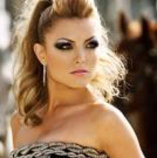 imagesCAABR7CG - Elena Gheorghe