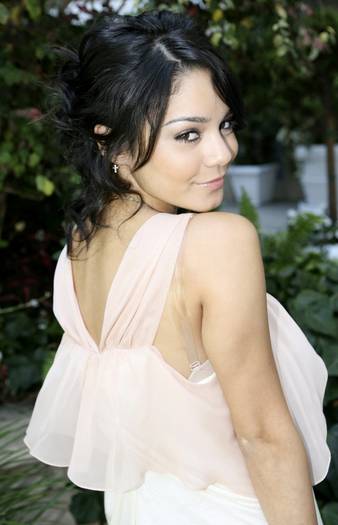 safirashoot_blog_cz95 - vanessa anne hudgens