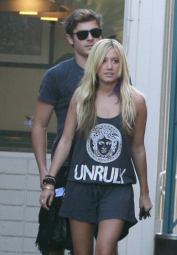 Zac+Efron+Ashley+Tisdale+Out+Lunch+Patty+9XHLjOMcH17l