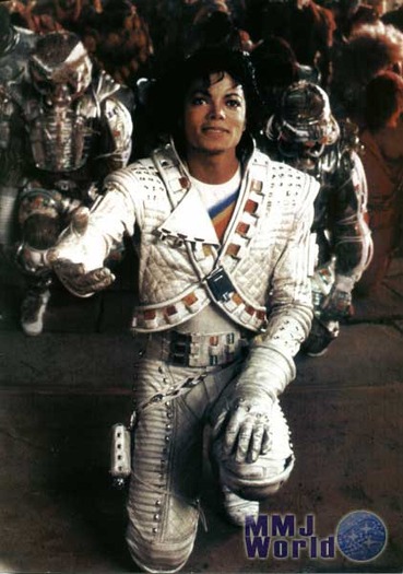 85_00_00_captain_eo_52 - michael jackson