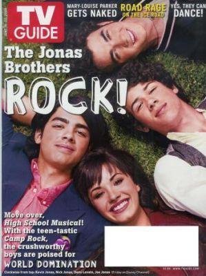  - pagini din reviste cu vedete