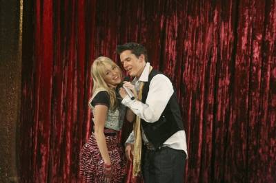 normal_05 - miley cyrus - hannah montana