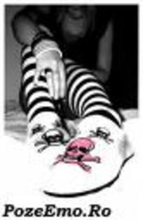 QGDV1CA49WOTICAE2JU11CAGKGB9YCAOA4E3ACAQ3M45ZCADJ1A8SCA2YWDH6CAQLWS6HCASTO46ACAFQ92QYCA9OA41ZCA6ZQN0 - Toate AvAtAreLe mele de pe calculator