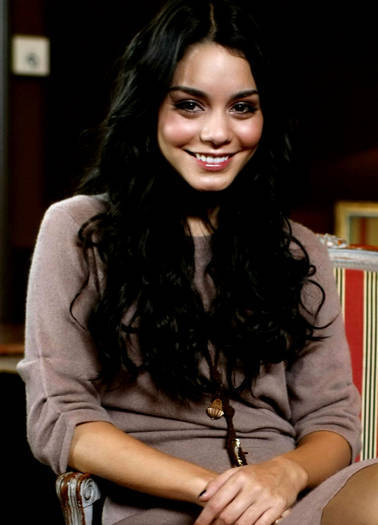 SSKVSECDBDNYSNSUSPD - Vanessa Hudgens Sedinta foto