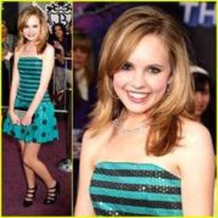 ZLFZFRTCKPEIUQFTLGR - meaghan martin