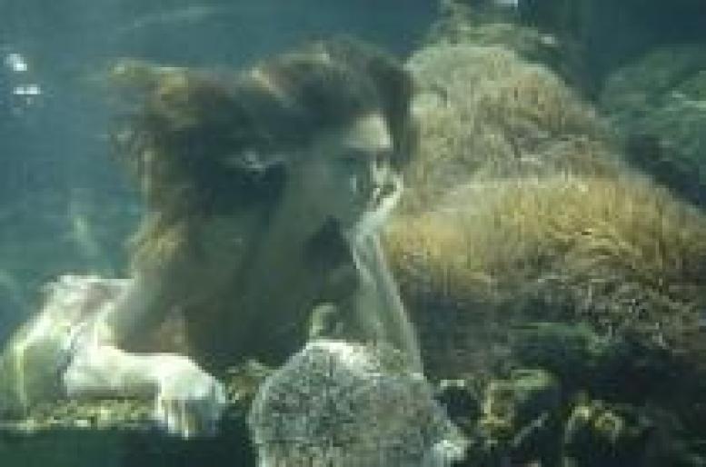 NLASOMRWCYNLYJFUPVY - cleo emma rikki sirene