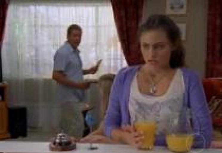 VZCRCVRFMELVFEXPCKQ - pheobe tonkin