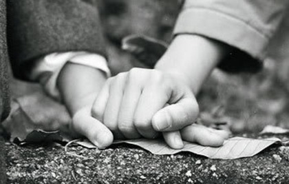 Emo_graphics_hi5_43