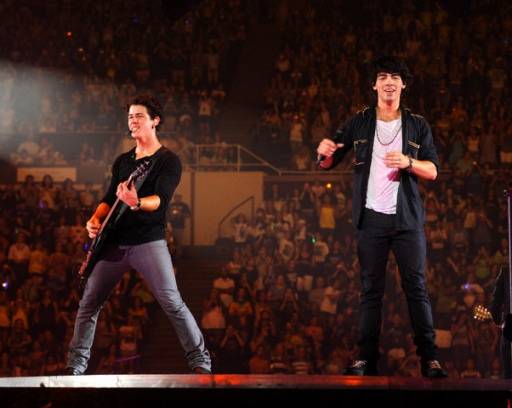 normal_42-22932829 - jonas brothers World Tour in LA