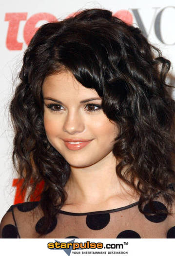 Selena%20Gomez-ALO-027036 - Selena Gomez