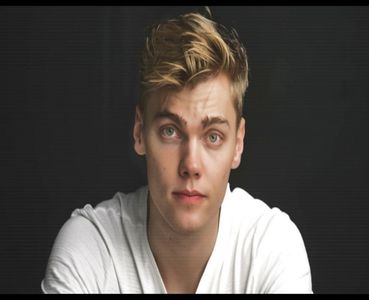 ➳♥ Levi Meaden